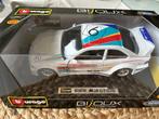 Bburago 1:24 - Voiture de sport miniature (2) - BMW M3 GT, Hobby en Vrije tijd, Nieuw