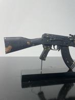 Van Apple (XX) - Art Against War, Antiek en Kunst