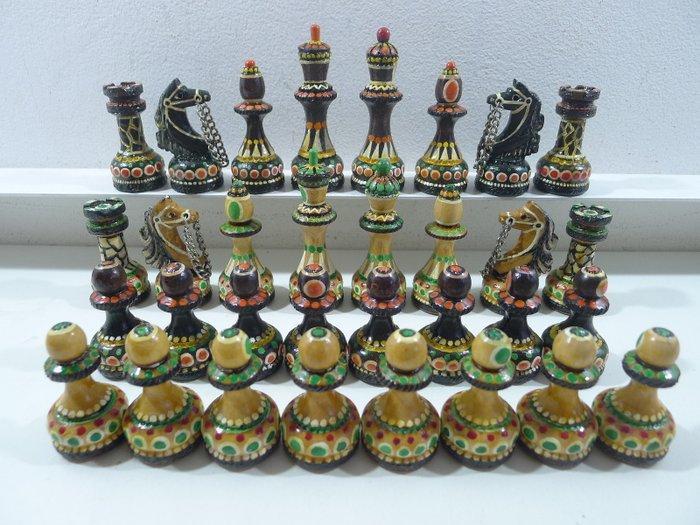 Jeu déchecs decors peint a la main echiquier ornementé, Antiquités & Art, Curiosités & Brocante