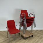 Kush + Co set van 8 stuks koppelbare zaalstoelen met kar,