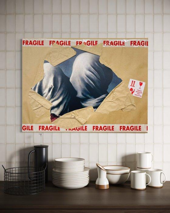 AIIROH - Escape From The Museum - Les Amoureux by Magritte, Antiek en Kunst, Kunst | Designobjecten