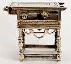 Miniatuur beeldje - Hollands zilveren miniatuur van een