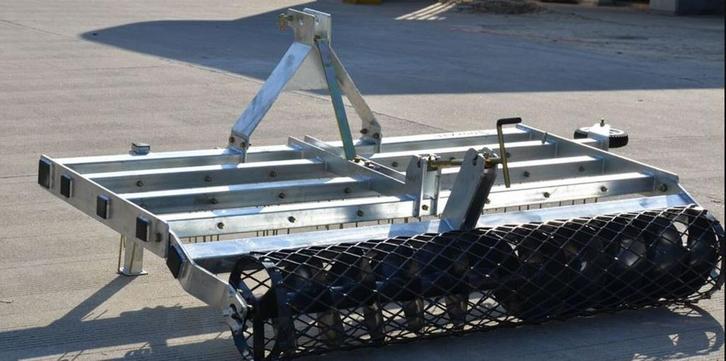 Kraffter Manegebakvlakker veertanden 2m met gaasrol, Zakelijke goederen, Landbouw | Werktuigen