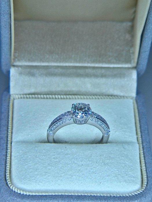 Ring - 18 karaat Witgoud - 1.63ct. tw. - Verloving / trouwen, Handtassen en Accessoires, Ringen