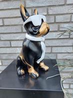 Beeld, garden statue dog color black with gold paint color -, Antiek en Kunst, Curiosa en Brocante