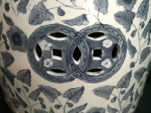 Tabouret - Porcelaine - peint à la main, Antiek en Kunst, Curiosa en Brocante