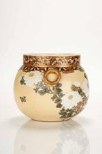 Vase - Céramique, Émail, Or, Un vase cachet en Satsuma, Antiek en Kunst
