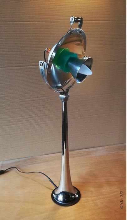 Yvon Boudry - Staande lamp - Composiet - Lamp Radiator, Antiek en Kunst, Kunst | Designobjecten