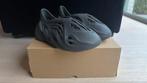 Yeezy X Adidas - Yeezy foam rnr carbon - Low-top sneakers -, Nieuw