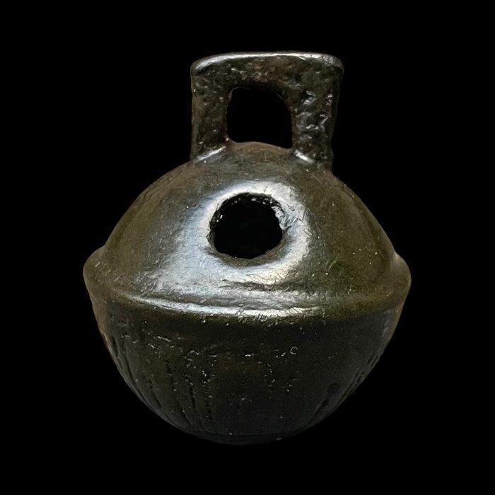 Post-middeleeuws Brons Zeldzaam bewerkte krotelbel / Rare, Antiek en Kunst, Antiek | Overige Antiek