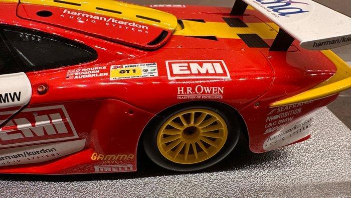 Minichamps 1:18 - Modelauto - McLaren F1 GTR, Hobby en Vrije tijd, Modelauto's | 1:5 tot 1:12