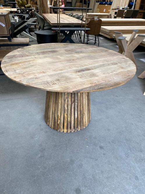 Nara eettafel, cilindrisch (nieuw, outlet), Maison & Meubles, Tables | Tables à manger