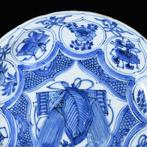 Assiette - Coupe en porcelaine à décor bleu et blanc