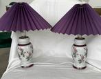 Jolies lampes de chevets en porcelaine motif fleurs vintage