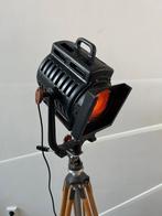 ARRI / Mole Richardson op Berlebach statief - Theaterlamp -