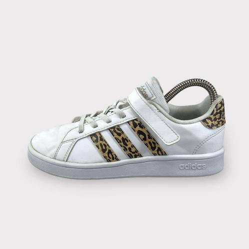Adidas Grand Court K - Maat 34, Enfants & Bébés, Vêtements enfant | Chaussures & Chaussettes, Envoi