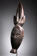 Boognachtige antilope masker - Kwele - Gabon