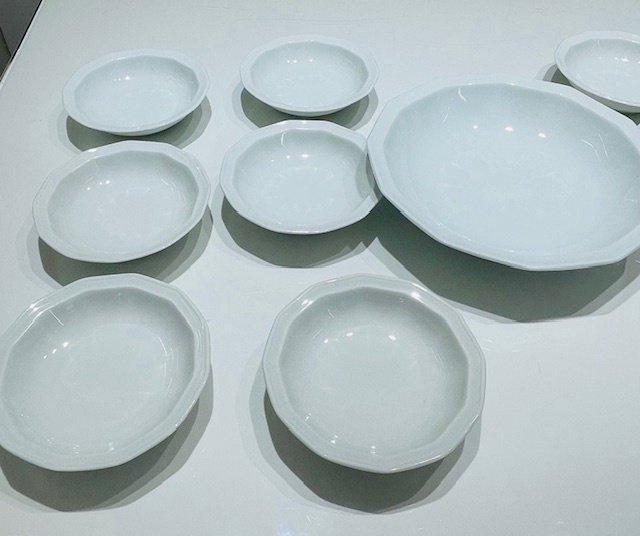 Bernardaud - Bernardaud - Service de table (13) - Odeon -, Antiek en Kunst, Antiek | Meubels | Tafels