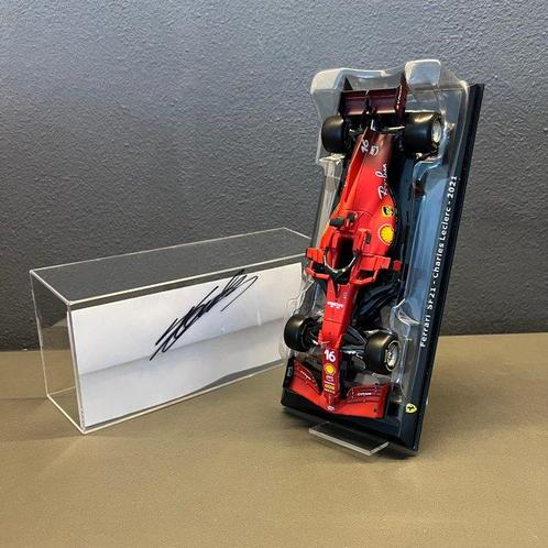 1:24 - Modelauto - Ferrari SF21 - Chareles Leclerc Signed, Verzamelen, Automerken, Motoren en Formule 1