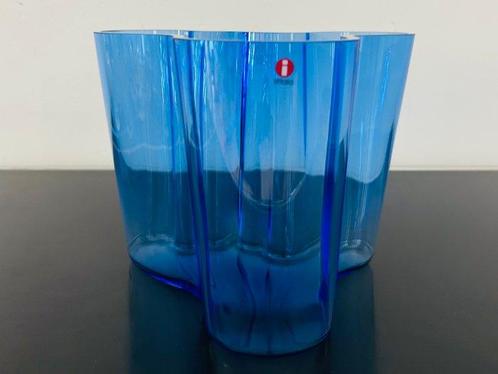 Iittala - Alvar Aalto - Vaas - Savoye - Glas, Antiek en Kunst, Antiek | Meubels | Stoelen en Sofa's