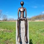 Beeldje - Minimalist dreaming man - Brons