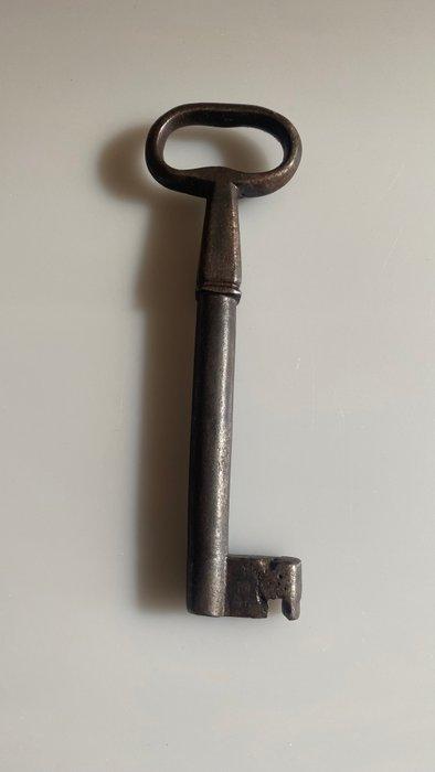Sleutel (13) - sleutels voordeur, deur, Antiek en Kunst, Antiek | Overige Antiek