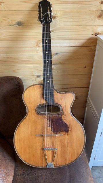 GEROME - Unknown - - Akoestische gitaar - Frankrijk - 1960 beschikbaar voor biedingen