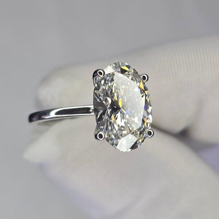 Zonder Minimumprijs - Ring - 14 karaat Witgoud - 5.09ct. tw., Handtassen en Accessoires, Ringen