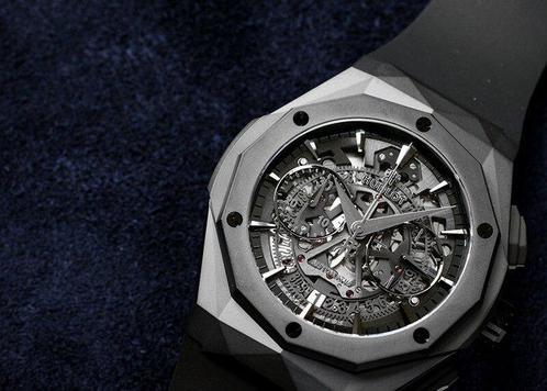 Hublot - Aerofusion Orlinski All Black Limited Editon 200 -, Handtassen en Accessoires, Horloges | Heren