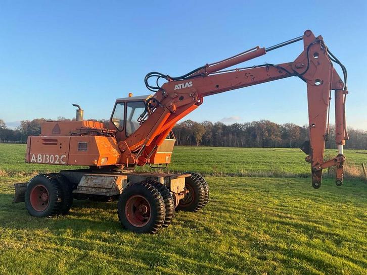 Atlas mobiele graafmachine - nieuwe hydrauliek - 3 bakken, Doe-het-zelf en Bouw, Sanitair