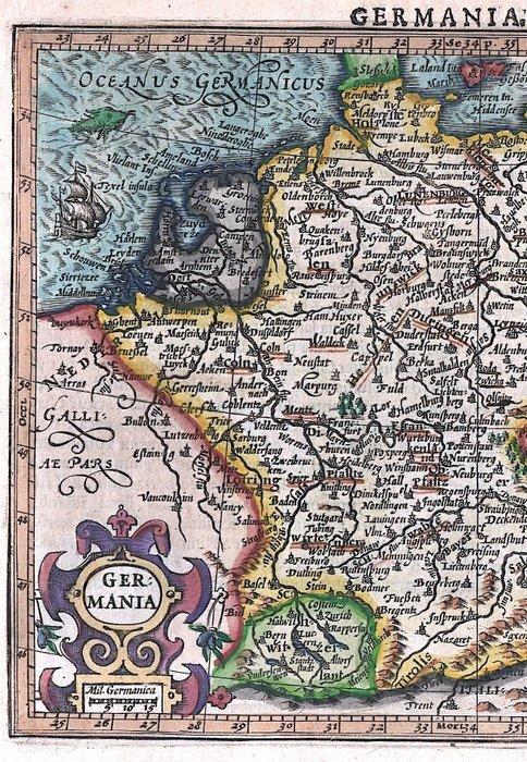 Central Europe - Duitsland, Nederland, België, Polen,, Boeken, Atlassen en Landkaarten