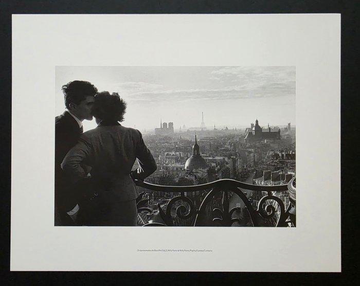 Willy Ronis (1910–2009) - Les amoureux de la Bastille,, Antiek en Kunst, Kunst | Designobjecten