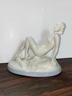 Royal Dux Porzellan-Manufaktur - Elly Strobach König -, Antiek en Kunst