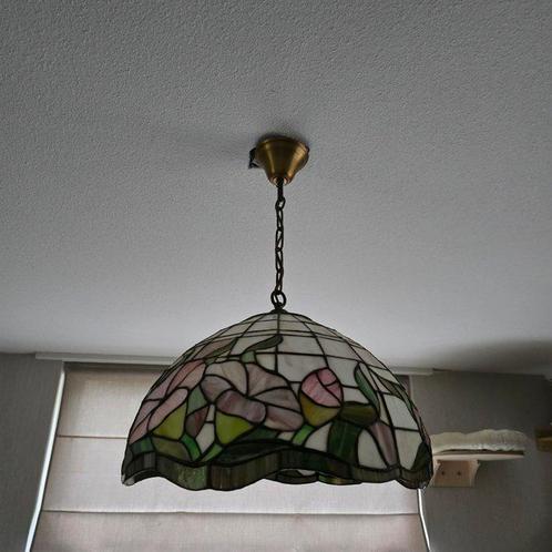 Tiffany stijl plafondlamp - Plafondlamp - Glas-in-lood, Antiek en Kunst, Curiosa en Brocante