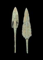 Âge du bronze Bronze Paire de flèches (Sans prix de réserve)