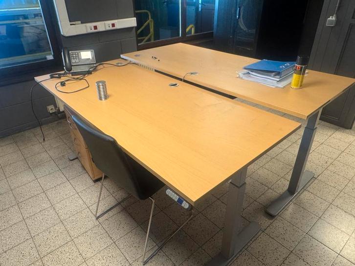 Bureau réglable en hauteur électrique, Huis en Inrichting, Bureaus