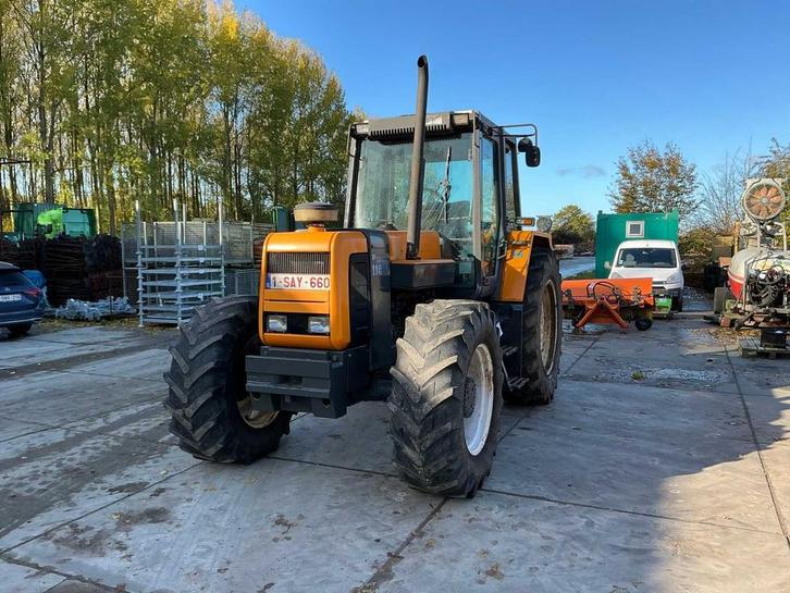 Online veiling - Renault 110.54 R7912 Tractor, Zakelijke goederen, Landbouw | Tractoren, Ophalen