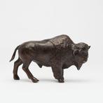 sculptuur, NO RESERVE PRICE - Sculpture of a Bronze Bison -, Antiek en Kunst
