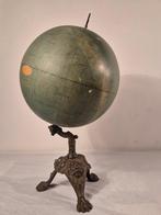 Celestial table globe - c. 1900 - Hemelglobe op gietijzeren, Antiek en Kunst