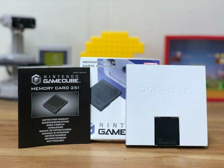 Nintendo Carte Mémoire 251 pour GameCube