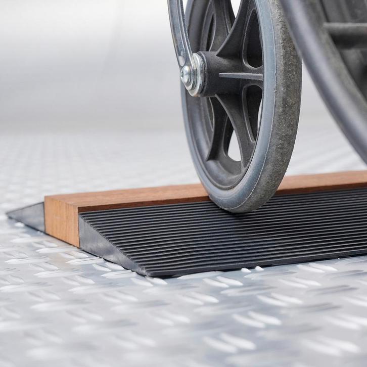 Datona Rubberen drempelhulp 25 mm - Datona, Doe-het-zelf en Bouw, Overige Doe-Het-Zelf en Bouw, Ophalen of Verzenden