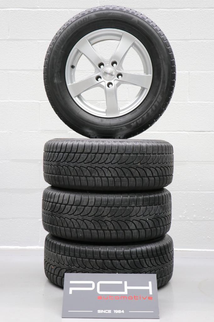 Kit Hiver pour Volkswagen Tiguan (2007-2016), Auto-onderdelen, Banden en Velgen, Ophalen