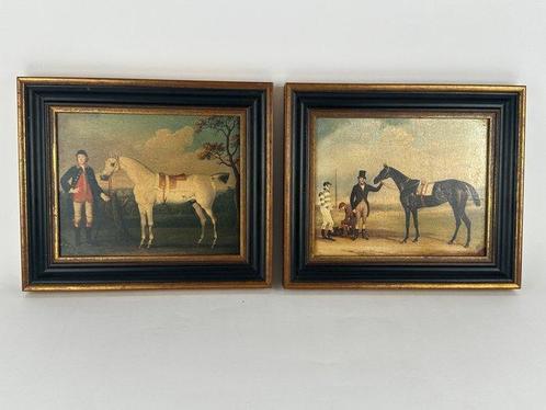 Lijst (2) - Hout - Een paar houten lijsten met prints., Antiek en Kunst, Curiosa en Brocante
