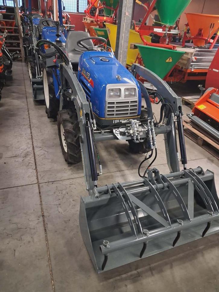 Iseki Sial + chargeur frontal, Articles professionnels, Agriculture | Tracteurs, Utilisé