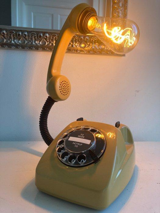Analoge telefoon - 611-2 - Plastic - Lamp gemaakt van, Antiquités & Art, Art | Objets design