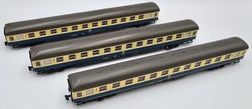 Roco N - 24319 (x2), 24315 - Modeltrein personenwagen (3) -