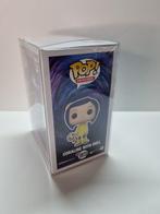 Funko - Funko Pop Movies: #1973 Coraline with doll *Special