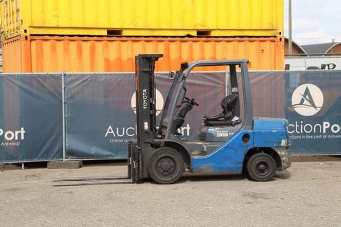 Veiling: Heftruck Toyota 02-8FDF30 Diesel 3000kg 2012, Zakelijke goederen, Machines en Bouw | Heftrucks en Intern transport, Ophalen