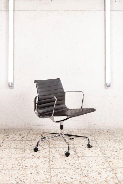 Vitra - Charles Eames, Ray Eames - Bureaustoel - Leder,, Antiek en Kunst, Kunst | Designobjecten