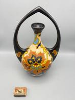 Art Nouveau vaas – meerkleurig plateel – Regina Gouda, model, Antiek en Kunst
